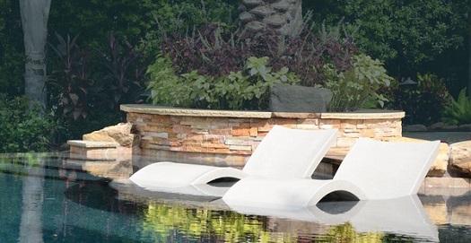 submersible chaise lounge