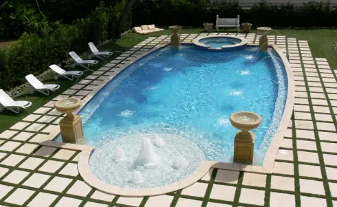 Custom Water Features for Pools: Fountains, Scuppers, Fire Features ...